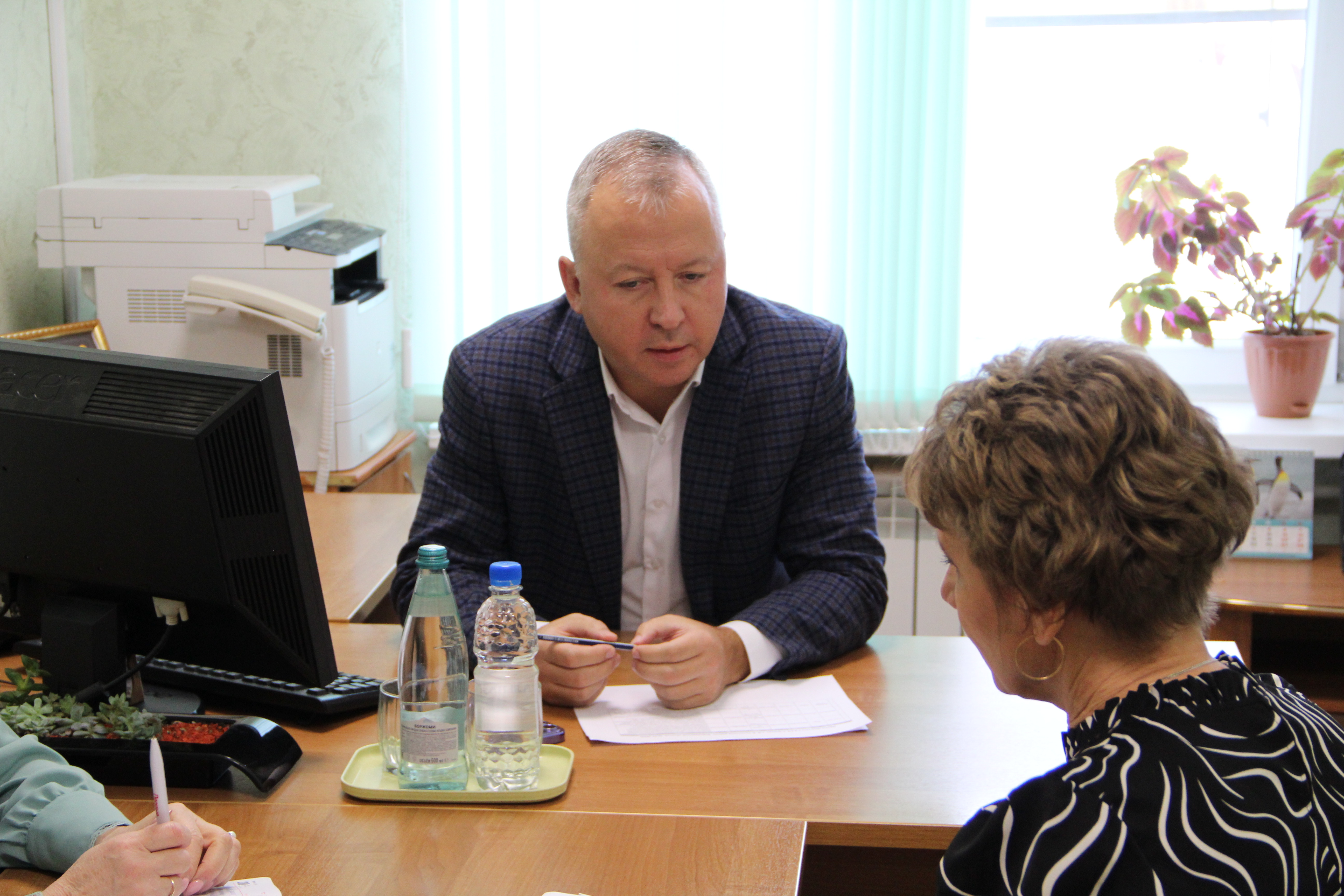Прием граждан провел представитель вице-спикера Государственной Думы ФС РФ Алексея Гордеева.